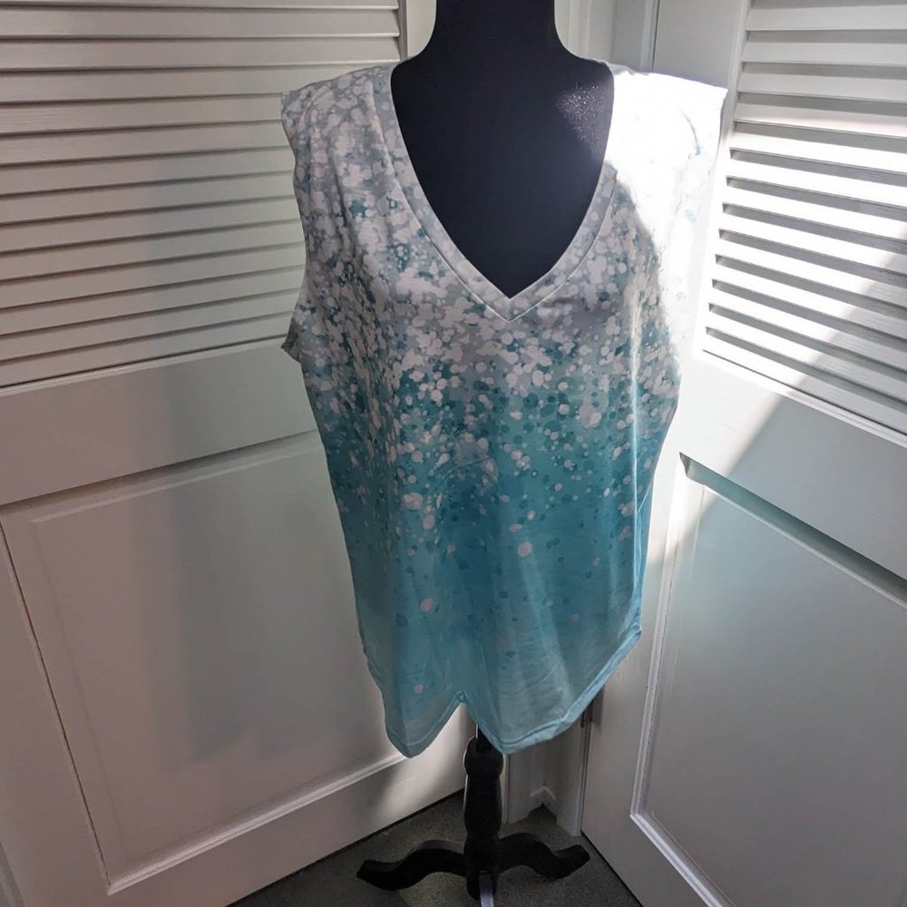 Women's XXL Sleeveless Tee - Sea Glass green and White